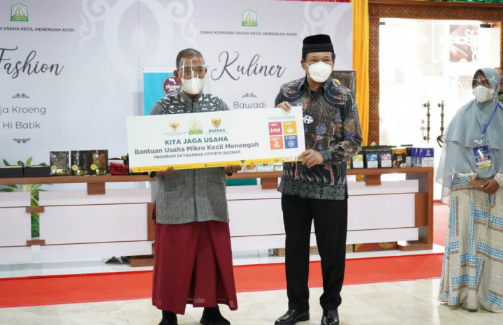 Gandeng Wapres, BAZNAS Serahkan Bantuan Program KJU dan KJK di Aceh dan Medan
