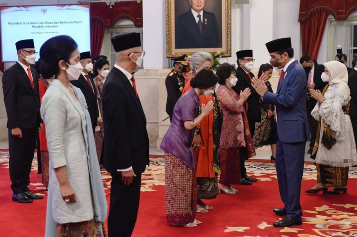 Jokowi Lantik 12 Dubes RI untuk Negara Sahabat