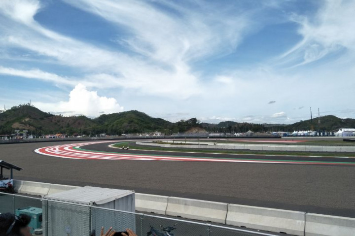 Penonton WSBK Mandalika Dilarang Membawa Payung