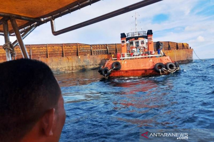 2 ABK Kapal Tongkang Batu Bara Tewas Kehabisan Oksigen