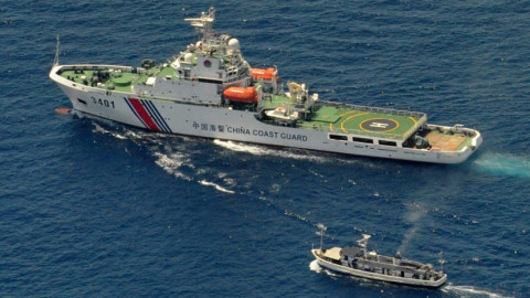 Penjaga Pantai Blokir Kapal Barang, Filipina Kutuk Keras Tiongkok
