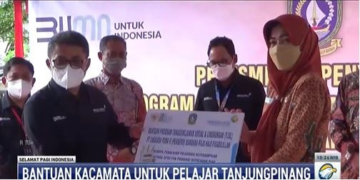 Yayasan Kick Andy dan AP II Salurkan Bantuan Kacamata untuk Pelajar Tanjungpinang