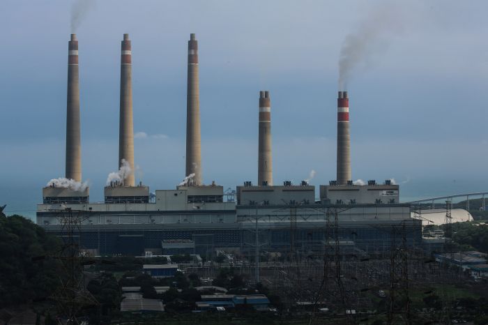 PLTU Sumsel 8 Pangkas 50% Emisi Karbon