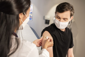Perlunya Vaksinasi Flu di Masa Pandemi Covid-19 untuk Mencegah Koinfeksi
