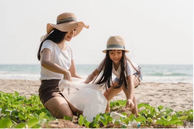 Bijak plastik sejak dini (Foto: Freepik)