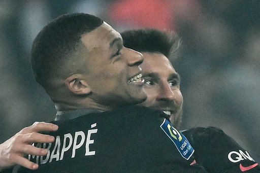 Messi Cetak Gol Perdana saat 10 Pemain PSG Tundukkan Nantes