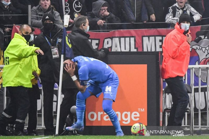 Akibat Ulah Suporter, Stadion Lyon Tertutup untuk Penonton
