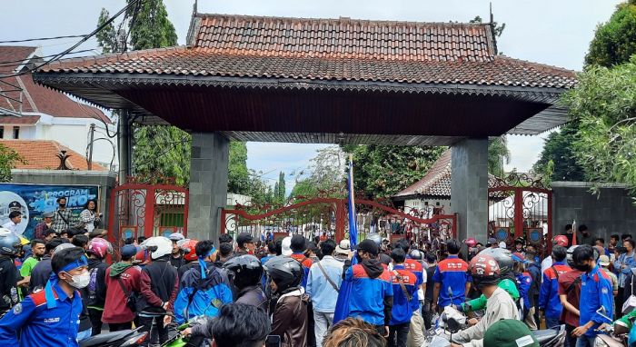 Buruh di Cianjur Tuntut UMK 2022 Naik 21%