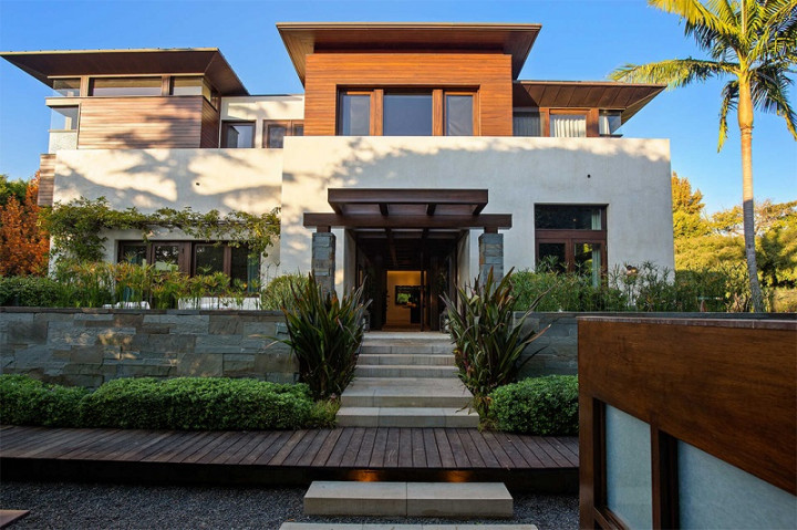 Dibeli CEO Warner Bros, Begini Kondisi Rumah Matt Damon