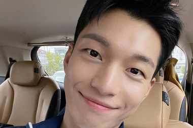 Wi Ha Joon dan Lee Dong Wook Bakal Hadir di Amazing Saturday