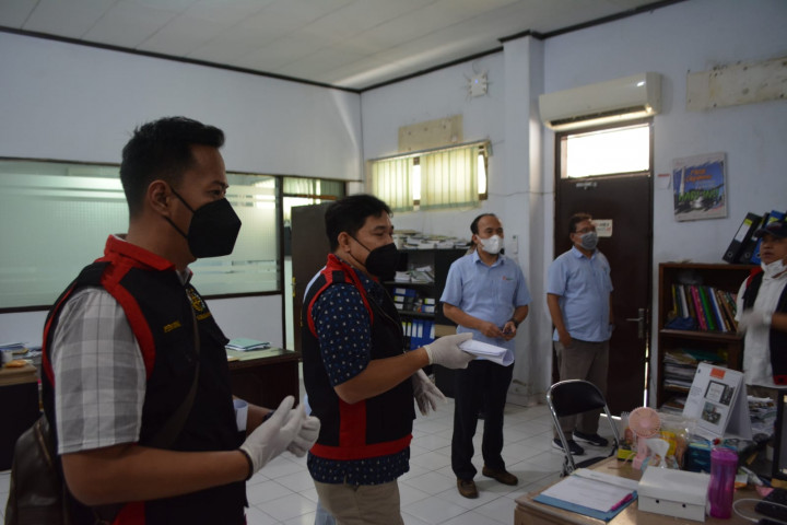 Kejati Jabar Geledah Kantor PT PG Rajawali II Cirebon