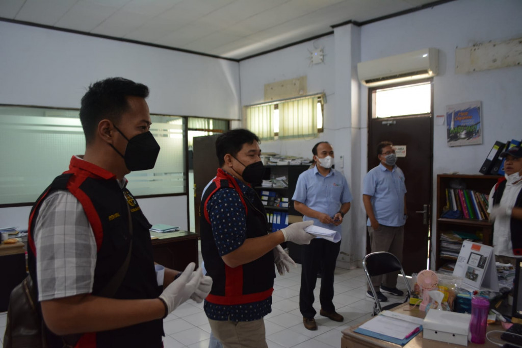  Penggeledehan Kejati Jabar di PT PG Rajawali II Cirebon, Jawa Barat, Rabu, 24 November 2021. Dokumentasi/ istimewa