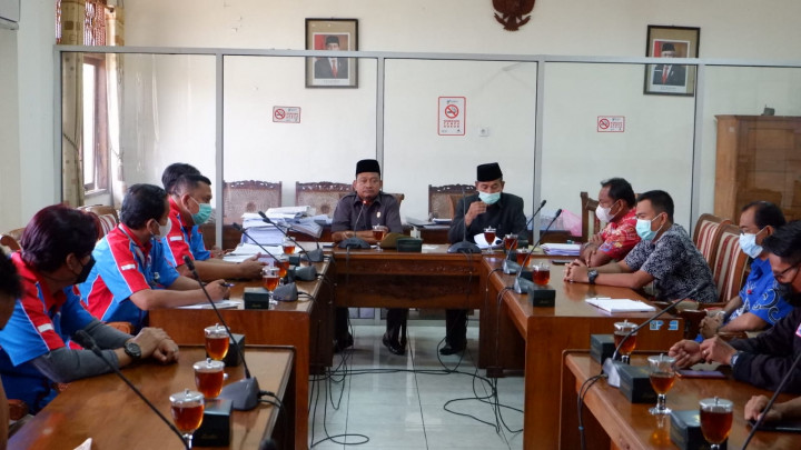 Buruh Jepara Kesal, UMK Cuma Naik Rp1.403