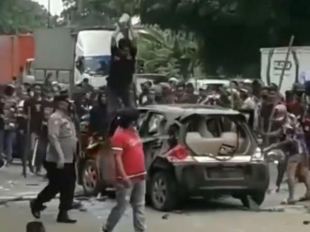 Bentrok ormas karawang