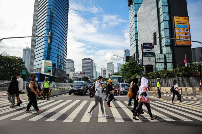 Pengemudi Milenial Wajib Tahu, Ini Sejarah dan Fungsi Utama <i>Zebra Cross</i>