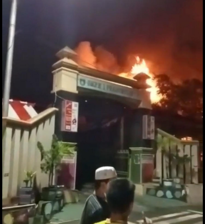 Gedung SMPN 1 Prabumulih Sumsel Terbakar, Dokumen Dana BOS Hangus