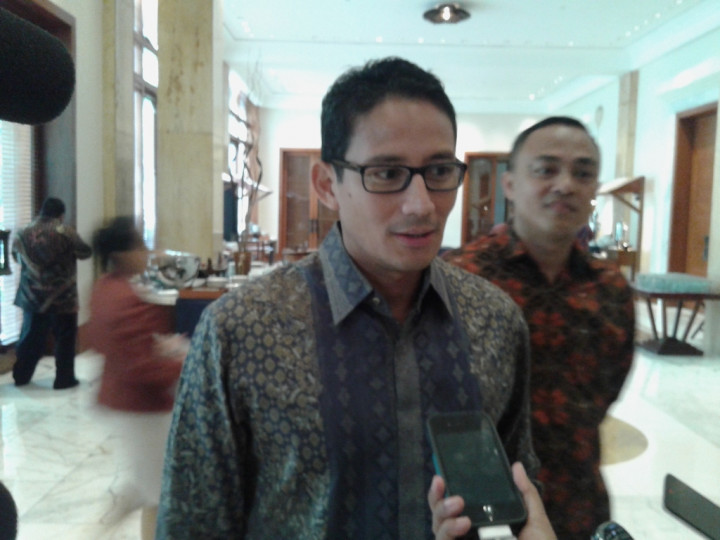 Menparekraf Bakal Sertifikasi Perajin Kapal Pinisi