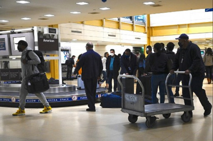 Antisipasi Varian Omicron, AS Larang Penerbangan dari 8 Negara