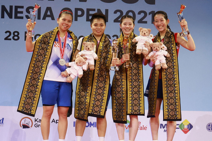 Dikalahkan Ganda Jepang, Greysia/Apriyani Runner-up Indonesia Open 2021