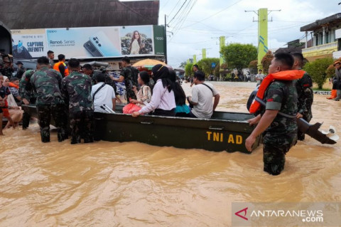 BMKG Ingatkan Hujan Petir Guyur Kalsel di Tengah Banjir