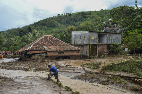 Sempat Bersihkan Rumah, Ratusan Korban Banjir Bandang Garut Kembali Mengungsi