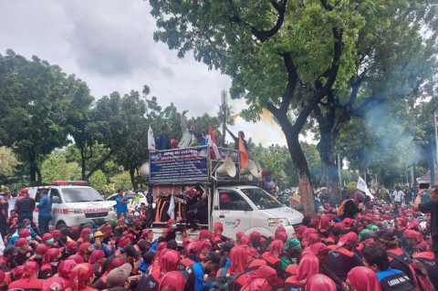 Demo Buruh di Balai Kota DKI, Lalu Lintas Tersendat