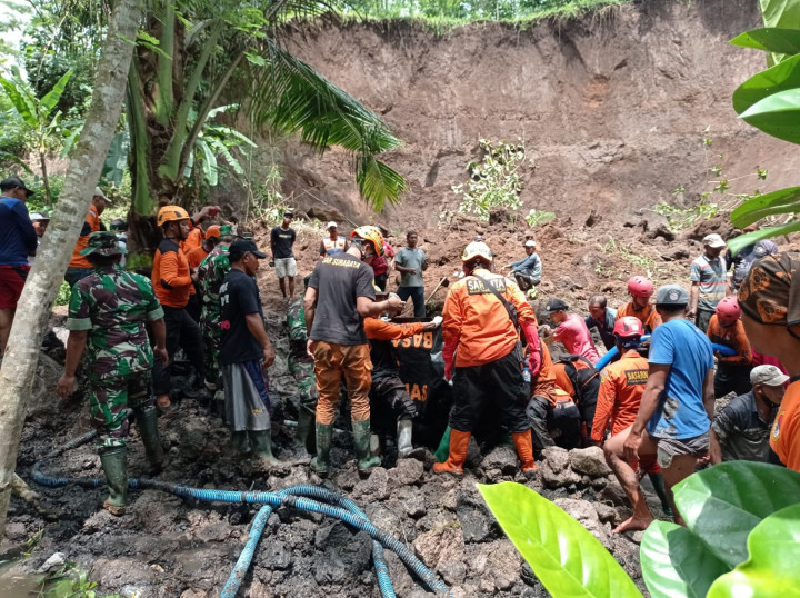 Satu Orang Tertimbun Tanah Longsor di Wonosari Malang