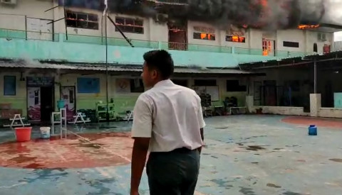 Gedung Asrama Santri di Makassar Hangus Terbakar