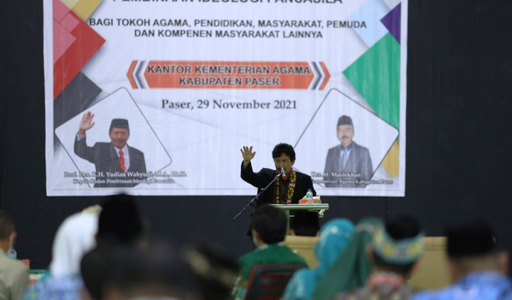 Kepala BPIP Imbau Santri Cinta Tanah Air dan Kuasai Iptek