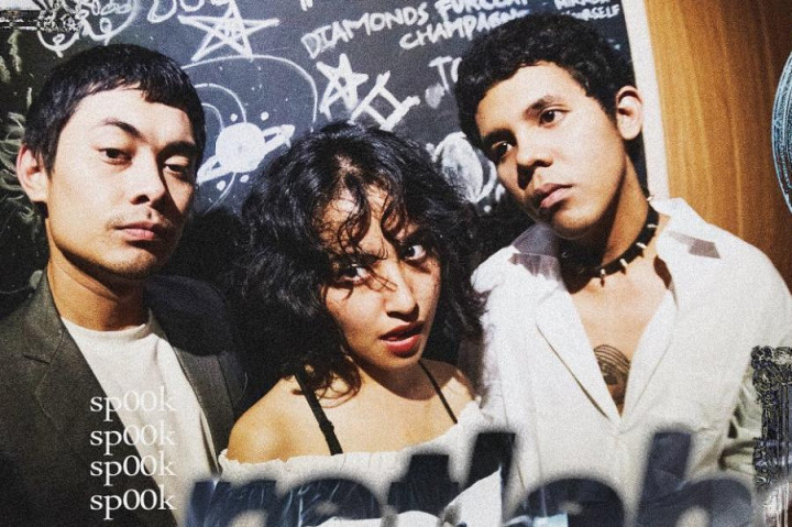 Luapan Kemarahan Retlehs di Lagu Debut 