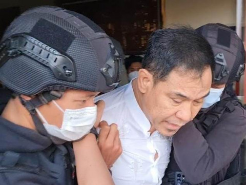 Terjerat Kasus Terorisme, Eks Sekretaris FPI Munarman Jalani Sidang Perdana
