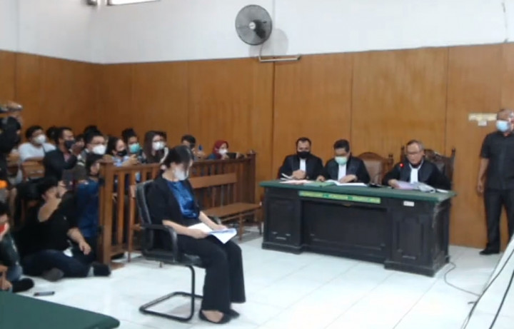 Valencya, Istri yang Marahi Suami Mabuk Divonis Bebas