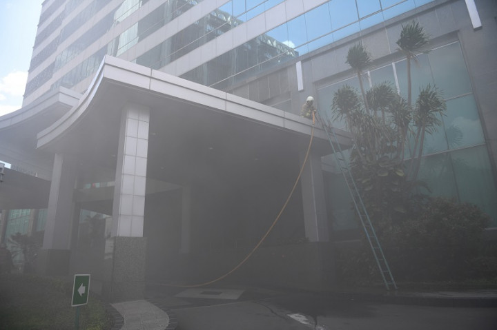 Layanan 112 Surabaya Dialihkan Sementara Dampak Kebakaran Gedung Cyber