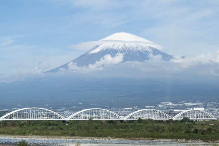 Jepang Redam Spekulasi Gunung Fuji Meletus