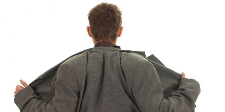 Pelaku Pamer Payudara di Bandara YIA Tergolong Eksibisionis, Apa Itu?