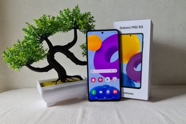 Samsung Galaxy M52 5G, Si Tipis Berperforma Tinggi