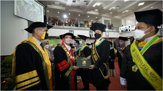 Unand Luluskan 6.601 Wisudawan Sepanjang 2021