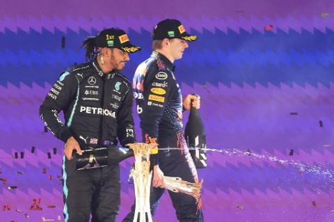 F1GP Arab Saudi: Dramatis, Hamilton Cegah Verstappen Juara di Tengah Rentetan Kecelakaan