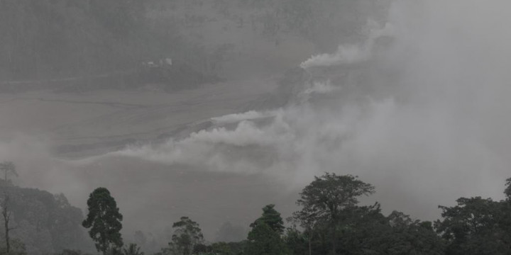 BNPB Head Inspects Areas Affected by Mount Semeru Eruption