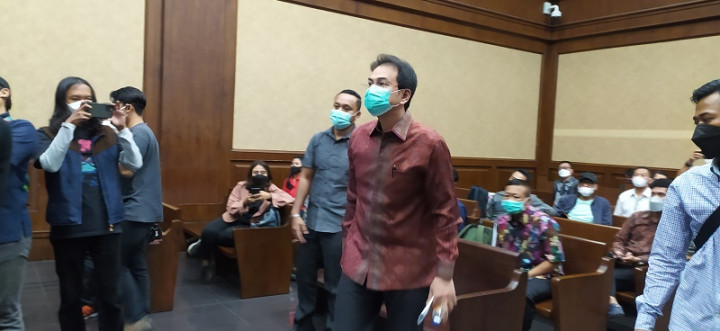 Azis Syamsuddin Tolak Gunakan Hak Eksepsi