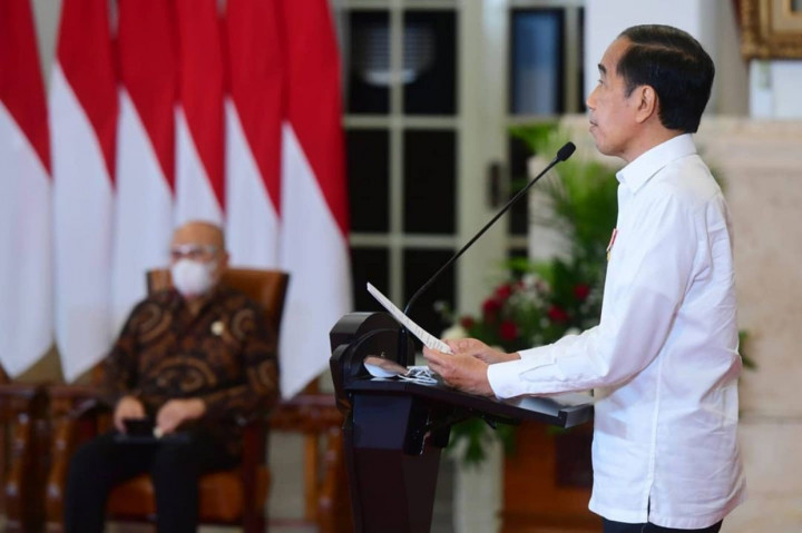 Jokowi Ajak Alumni GMNI Jaga Kedaulatan Menangkan Kompetisi
