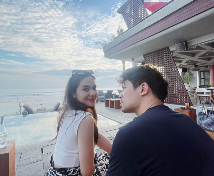 Umbar Foto Mesra, Fero Walandouw dan Steffi Zamora Diisukan Pacaran