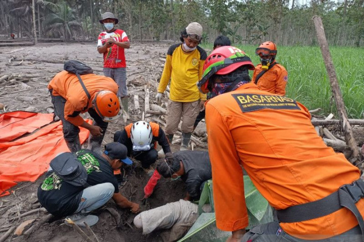 Korban Jiwa Erupsi Semeru Kini 34 Orang