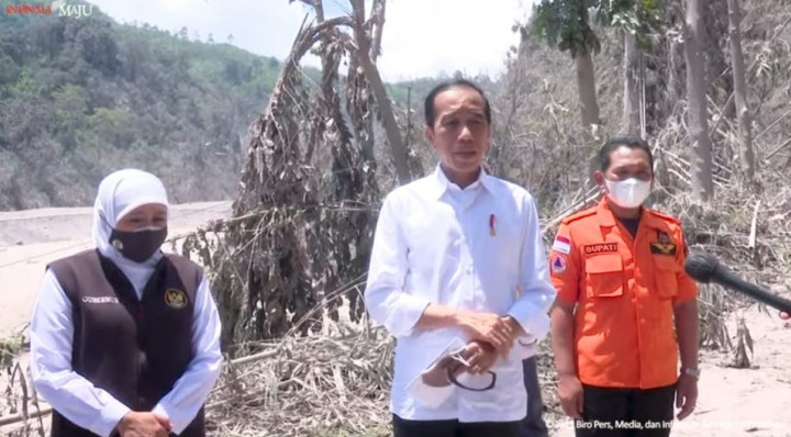 President Jokowi Offers Condolences to Mount Semeru Eruption Victims