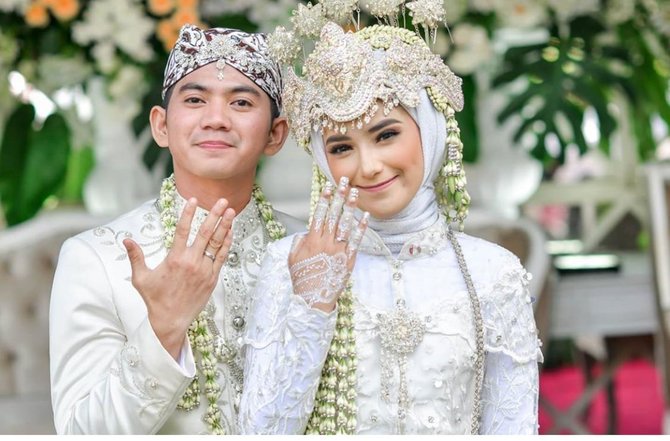 Diceraikan Rizky DA, Nadya Mustika Tulis Pesan Menyentuh untuk Anaknya