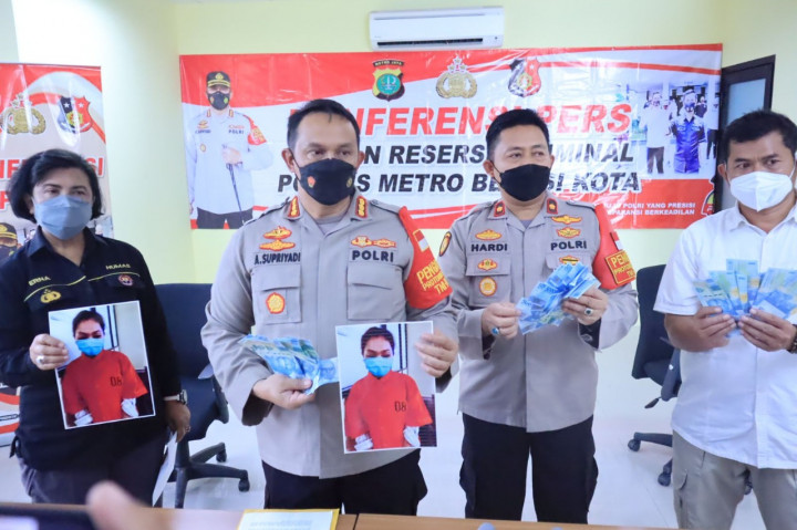 IRT di Bekasi Pengedar Uang Palsu Terancam 15 Tahun Bui