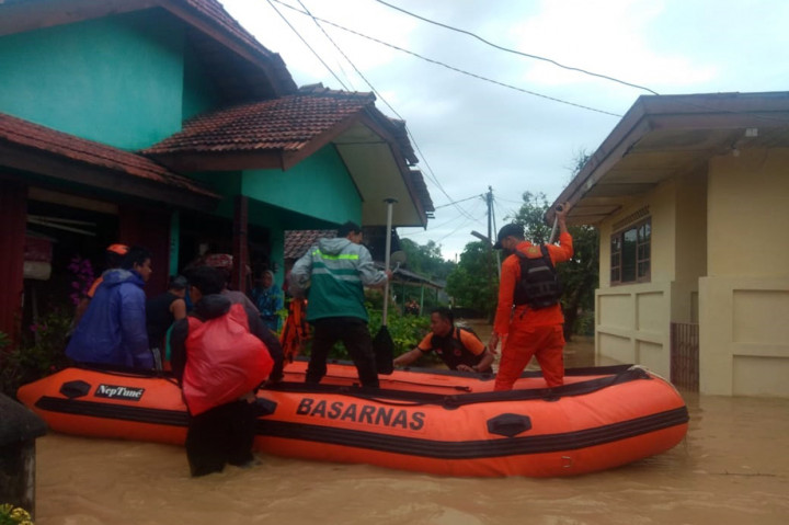2.203 Rumah di Bangka Belitung Terendam Banjir Rob