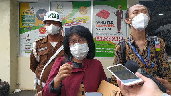 Sambangi Kejagung, Istri Munir Bawa Bukti Baru