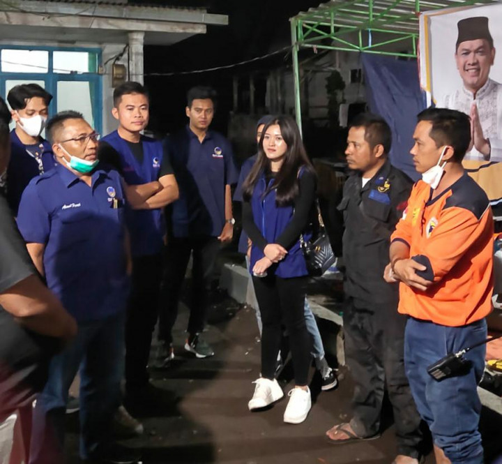 DPD NasDem Gresik Salurkan 1 Ton Beras untuk Korban Erupsi Semeru