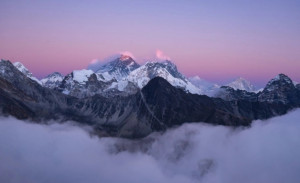 7 Gunung Tertinggi di Dunia dengan Puncak yang Menakjubkan